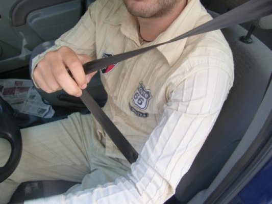 Şoferii constănţeni continuă să nu poarte centura de siguranţă